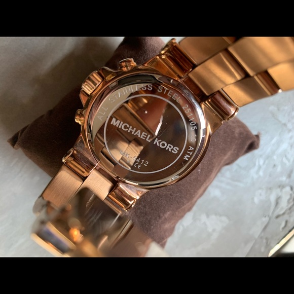 Michael Kors Rose Gold Watch MK5412 - Picture 5 of 5